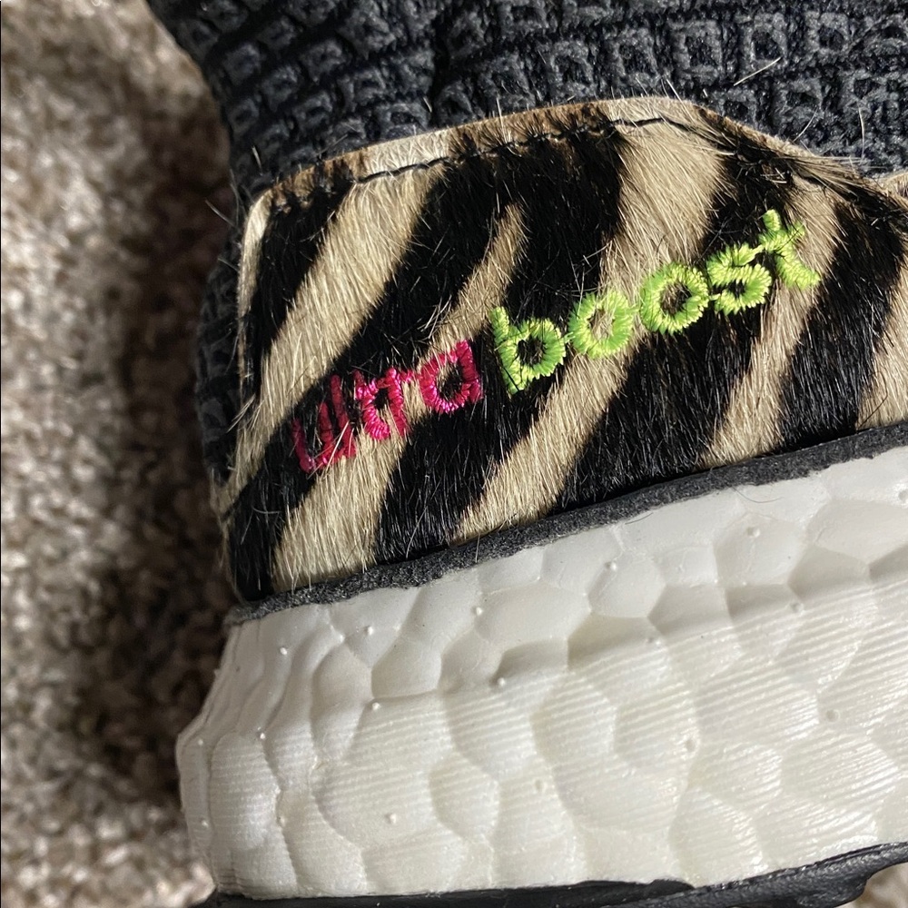 Adidas Women's ultraboost dna size 7 new - Picture 15 of 17